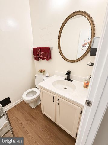 14949 CARRIAGE SQUARE DR, Silver Spring, MD 20906