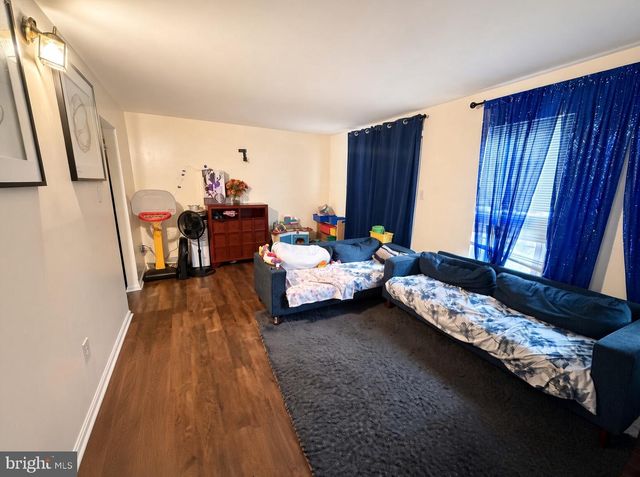 14949 CARRIAGE SQUARE DR, Silver Spring, MD 20906