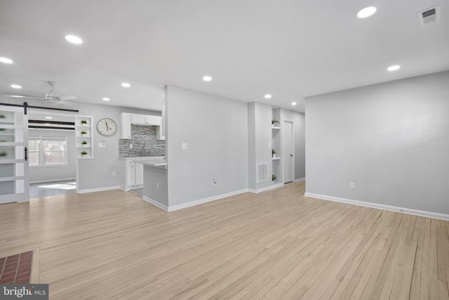 8821 W FORT FOOTE TER, Fort Washington, MD 20744