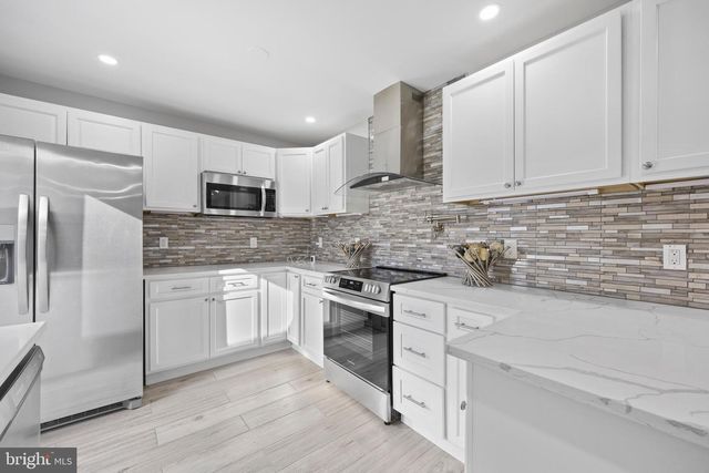 8821 W FORT FOOTE TER, Fort Washington, MD 20744