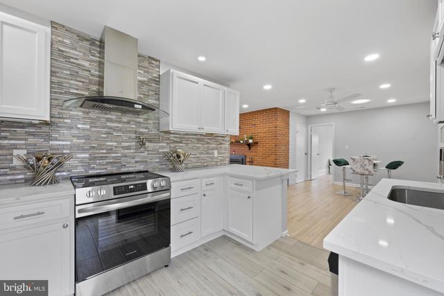 8821 W FORT FOOTE TER, Fort Washington, MD 20744