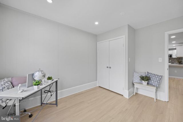 8821 W FORT FOOTE TER, Fort Washington, MD 20744