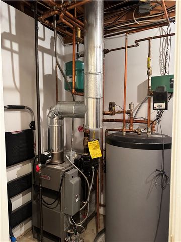 53 Bicentennial Way, North Providence, RI 02911