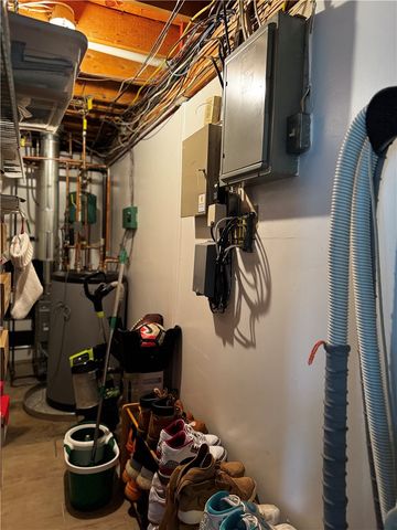 53 Bicentennial Way, North Providence, RI 02911