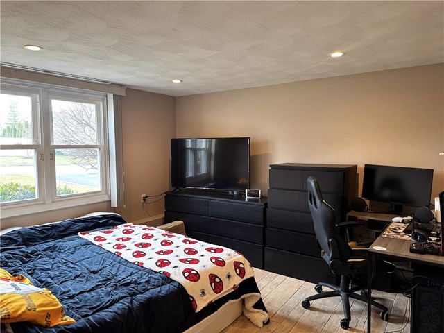 53 Bicentennial Way, North Providence, RI 02911