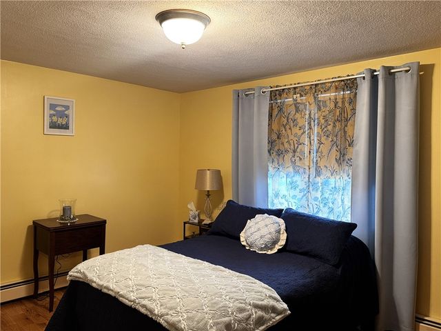 53 Bicentennial Way, North Providence, RI 02911