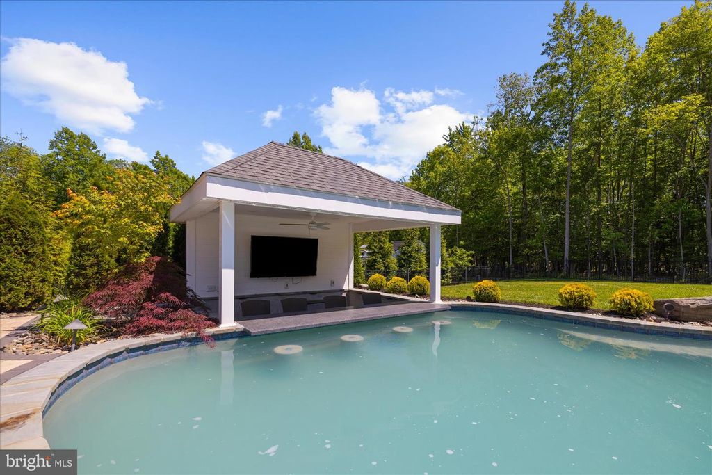 Image 100 of property listing at 1631 CARNOUSTIE DR, Pasadena, MD 21122
