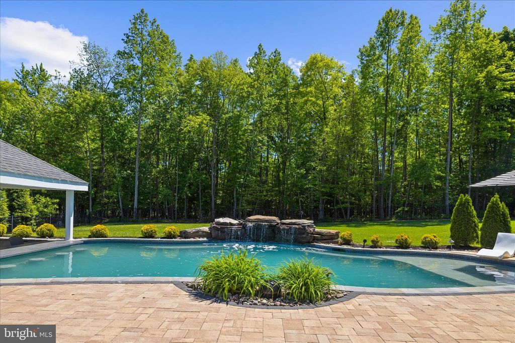 Image 103 of property listing at 1631 CARNOUSTIE DR, Pasadena, MD 21122