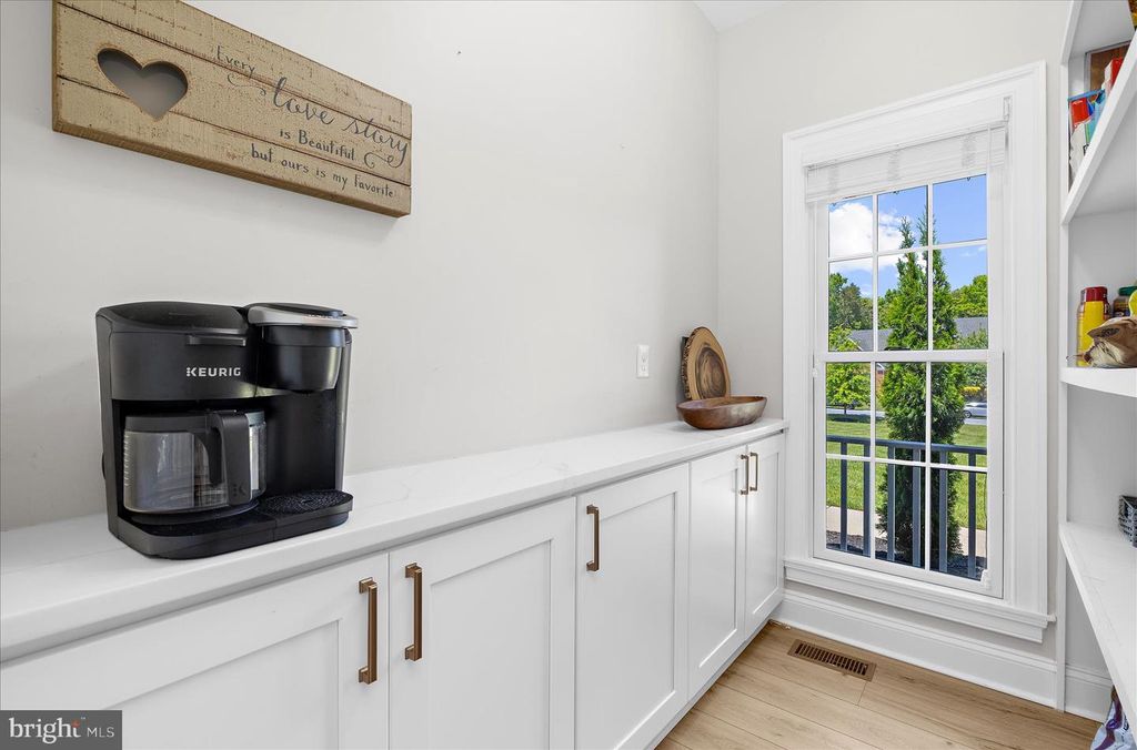 Image 19 of property listing at 1631 CARNOUSTIE DR, Pasadena, MD 21122