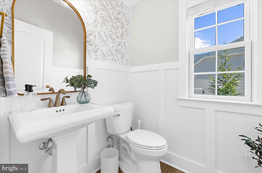 Image 21 of property listing at 1631 CARNOUSTIE DR, Pasadena, MD 21122