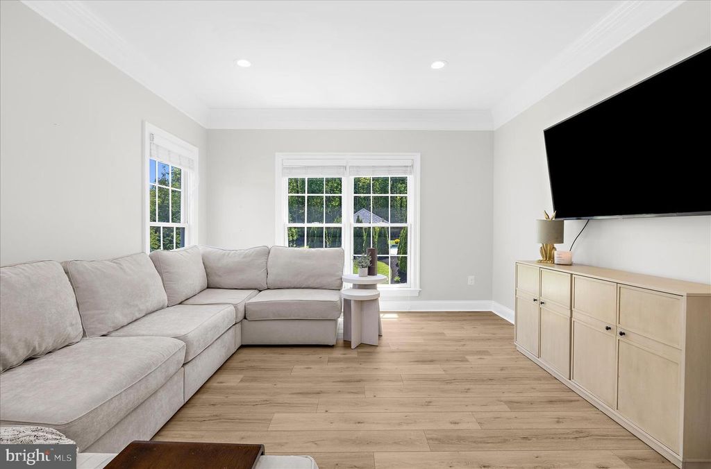 Image 25 of property listing at 1631 CARNOUSTIE DR, Pasadena, MD 21122