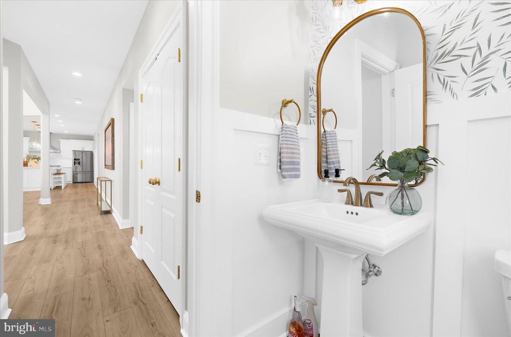 Image 31 of property listing at 1631 CARNOUSTIE DR, Pasadena, MD 21122