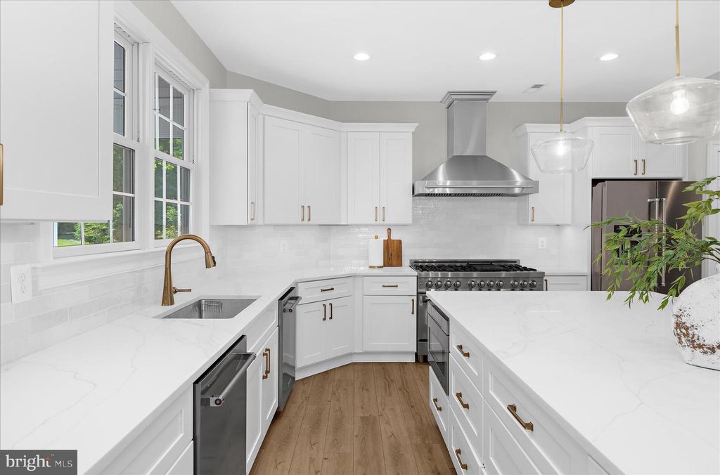 Image 63 of property listing at 1631 CARNOUSTIE DR, Pasadena, MD 21122
