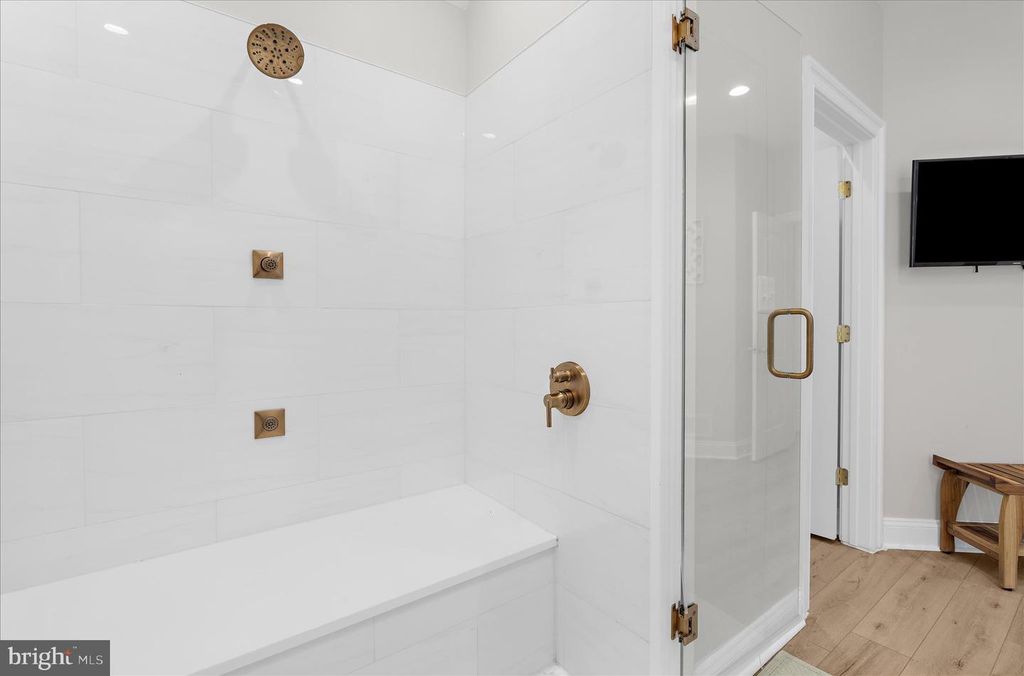 Image 78 of property listing at 1631 CARNOUSTIE DR, Pasadena, MD 21122