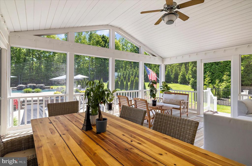 Image 81 of property listing at 1631 CARNOUSTIE DR, Pasadena, MD 21122