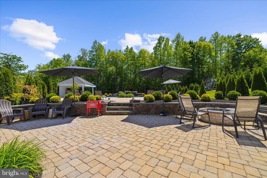 Image 93 of property listing at 1631 CARNOUSTIE DR, Pasadena, MD 21122