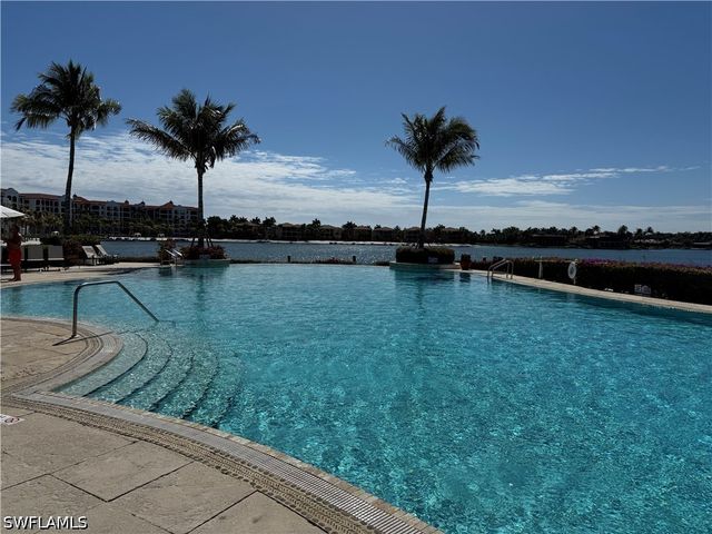 10060 Valiant CT 202, Miromar Lakes, FL 33913