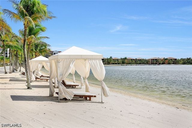 10060 Valiant CT 202, Miromar Lakes, FL 33913