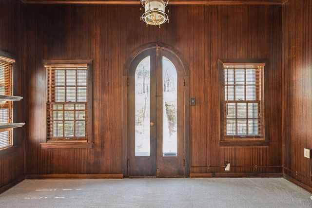 38 W Minnehaha Parkway, Minneapolis, MN 55419