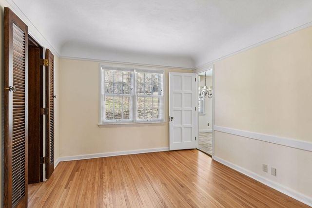 38 W Minnehaha Parkway, Minneapolis, MN 55419