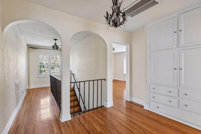 38 W Minnehaha Parkway, Minneapolis, MN 55419