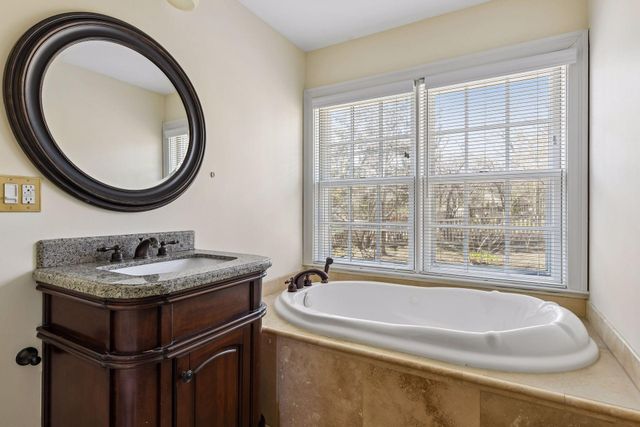 38 W Minnehaha Parkway, Minneapolis, MN 55419