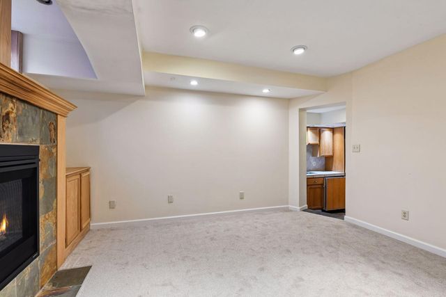 38 W Minnehaha Parkway, Minneapolis, MN 55419