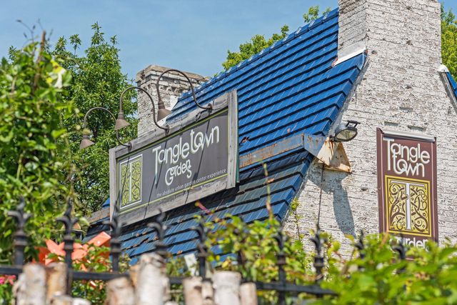 38 W Minnehaha Parkway, Minneapolis, MN 55419