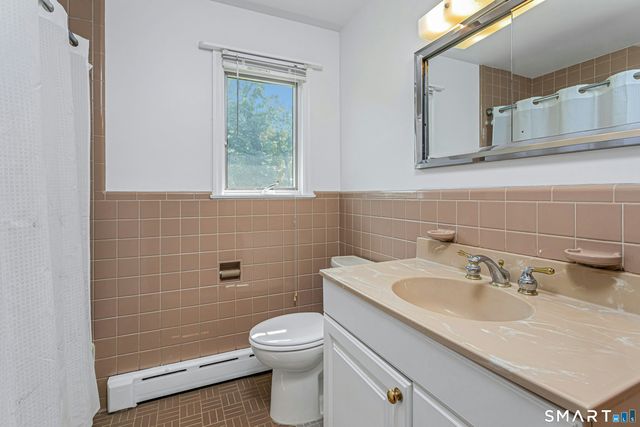 67 Barclay Drive, Stamford, CT 06903