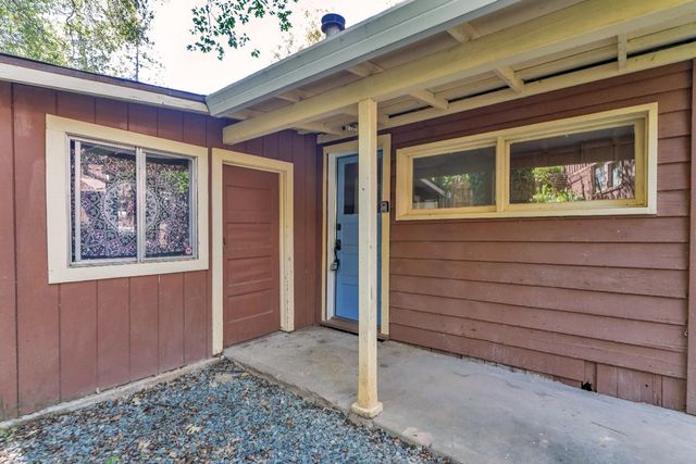 14606 Emigrant Trl, River Pines, CA 95675
