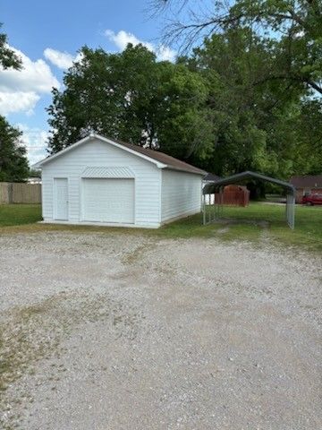 303 Pawnee Trl, Columbia, TN 38401