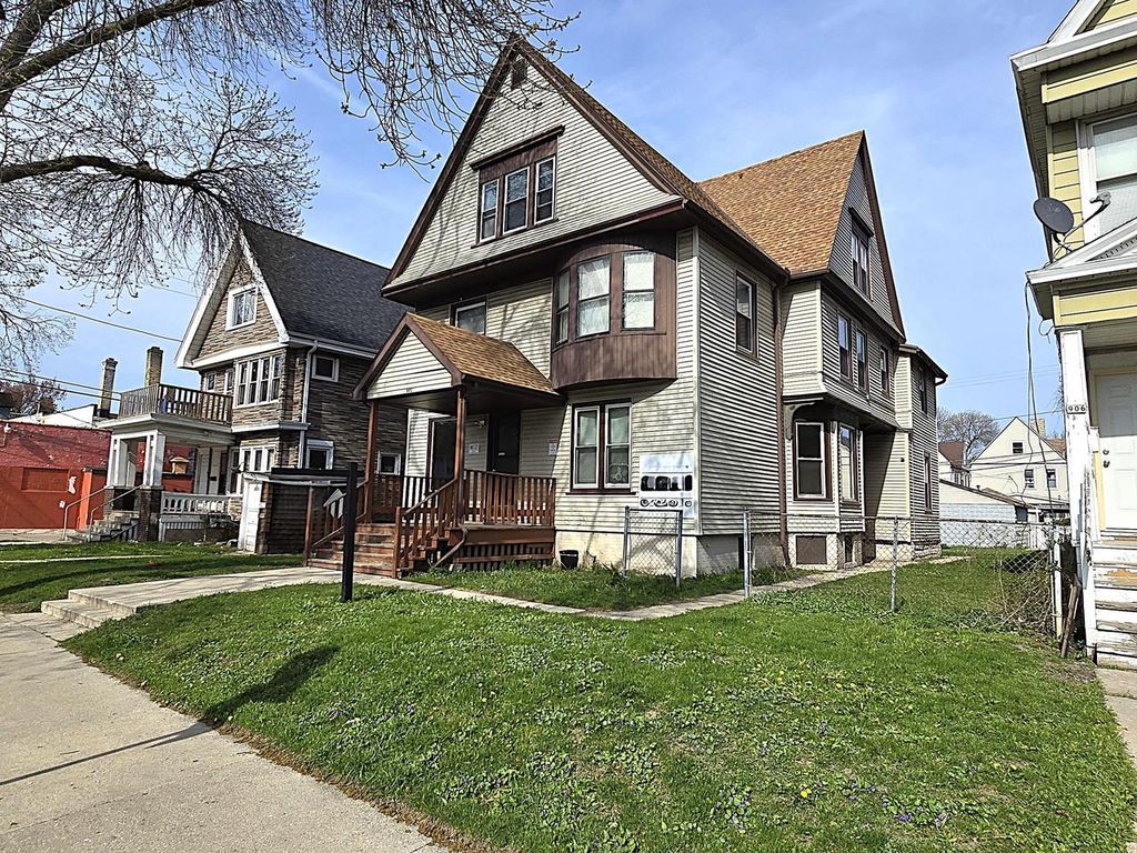 902 S 25th STREET, Milwaukee, WI 53204