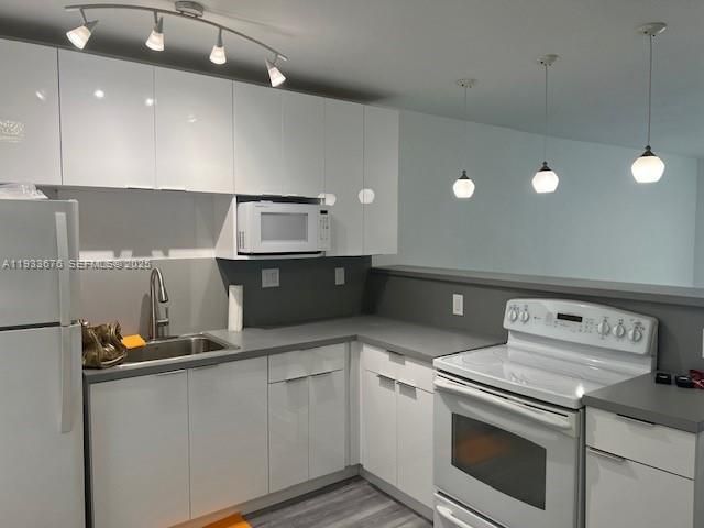 1600 NE 114th St 201, Miami, FL 33181