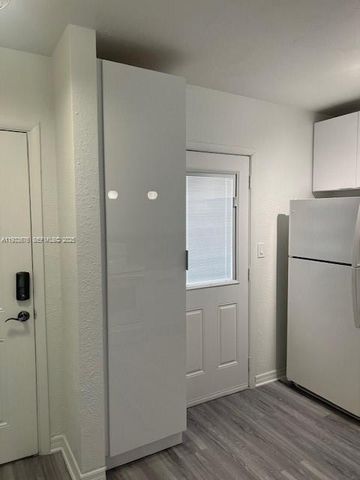 1600 NE 114th St 201, Miami, FL 33181