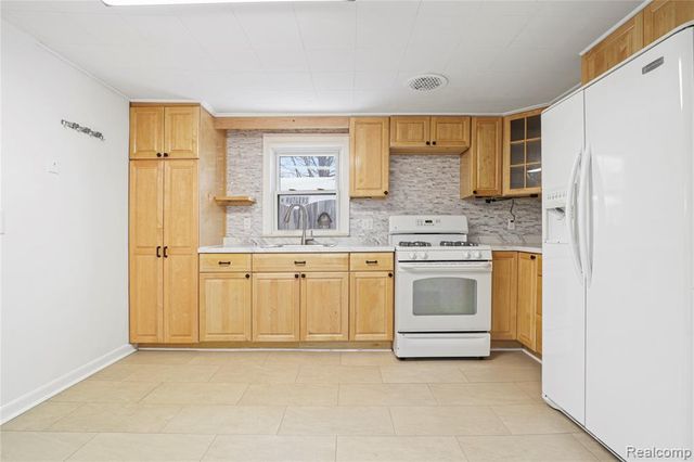 4390 E Mount Morris Road, Genesee, MI 48458