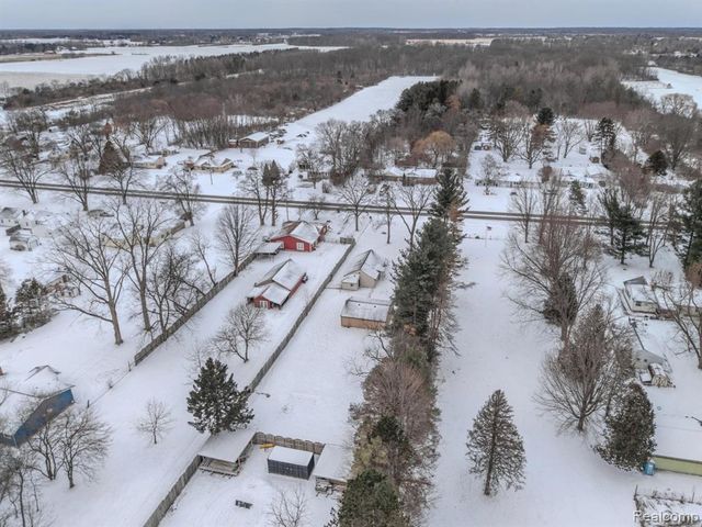 4390 E Mount Morris Road, Genesee, MI 48458