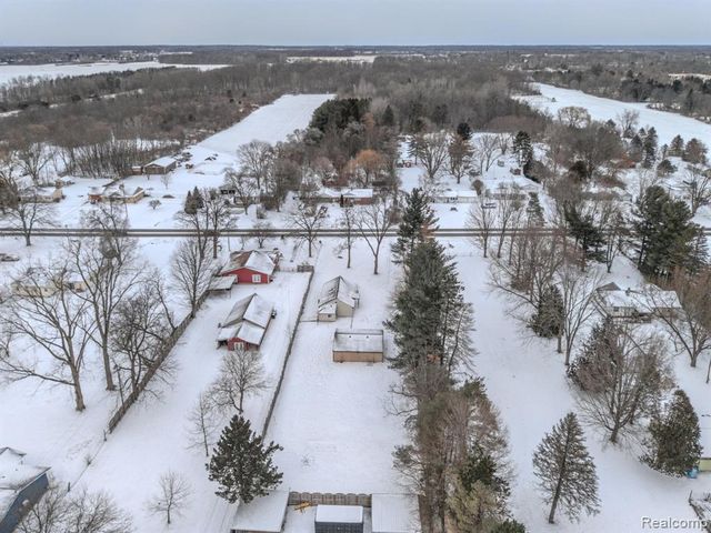 4390 E Mount Morris Road, Genesee, MI 48458