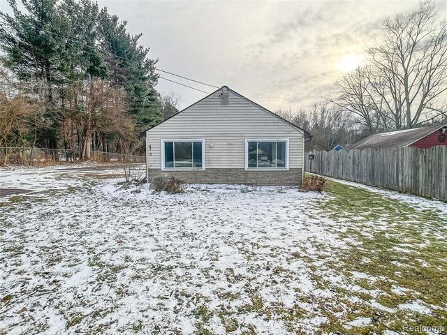 4390 E Mount Morris Road, Genesee, MI 48458