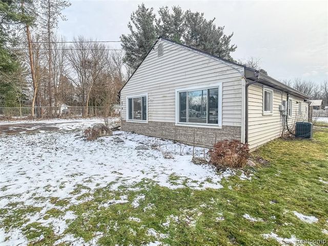 4390 E Mount Morris Road, Genesee, MI 48458