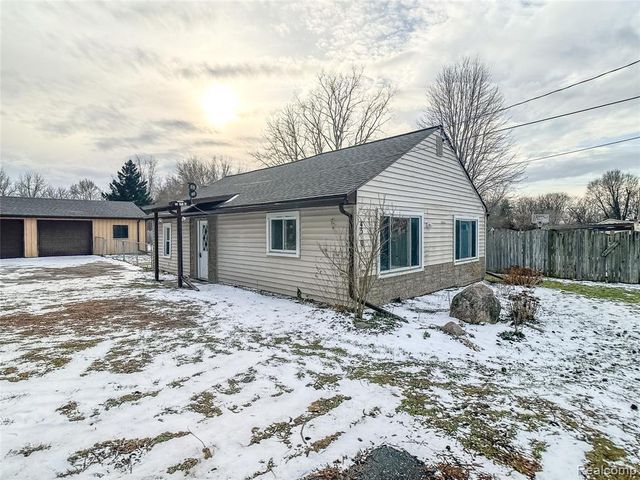 4390 E Mount Morris Road, Genesee, MI 48458