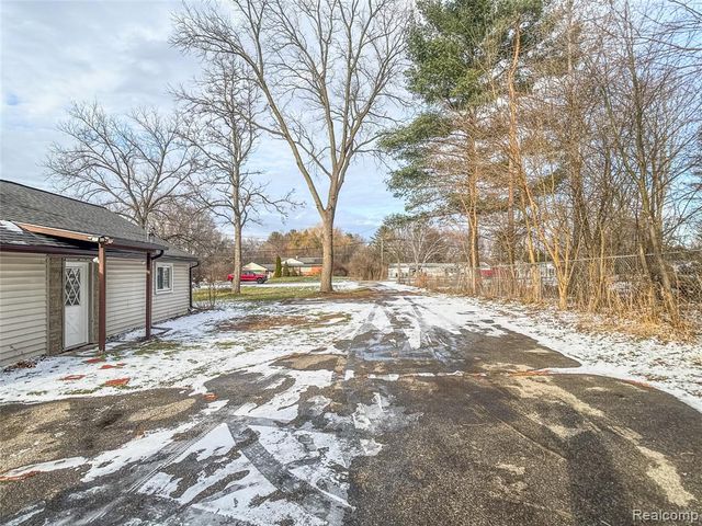 4390 E Mount Morris Road, Genesee, MI 48458