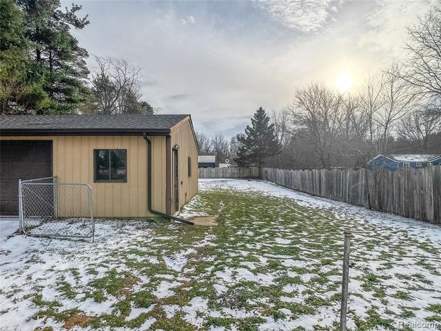 4390 E Mount Morris Road, Genesee, MI 48458