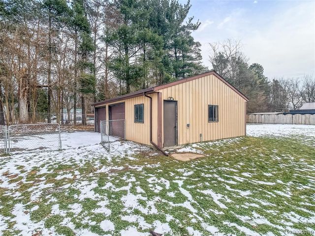 4390 E Mount Morris Road, Genesee, MI 48458