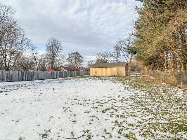 4390 E Mount Morris Road, Genesee, MI 48458