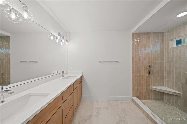 3119 Hackberry Street, Cincinnati, OH 45207