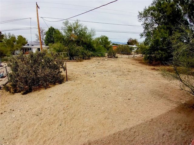 74866 Serrano Drive, 29 Palms, CA 92277