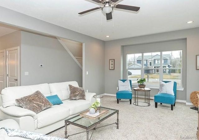 553 W Wildwood Drive, Owosso, MI 48867