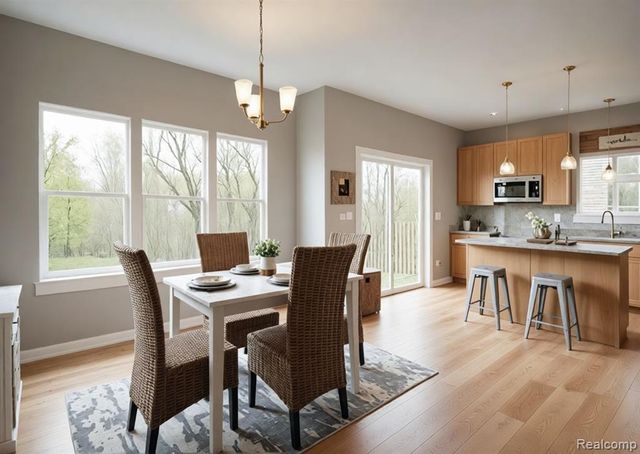 553 W Wildwood Drive, Owosso, MI 48867