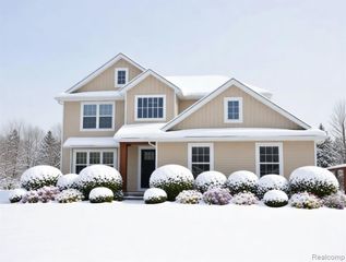 553 W Wildwood Drive, Owosso, MI 48867