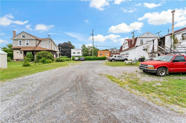 1601 Duss Ave, Ambridge, PA 15003